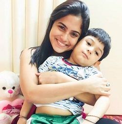 Naina Ganguly Height, Weight, Age, Boyfriend, Husband, Biography & More 6 Naina Ganguly with her nephew