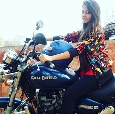 Preethi Asrani Age, Height, Weight, Husband, Boyfriend, Biography & More 3 Preethi Asrani on Bike Royal Enfield