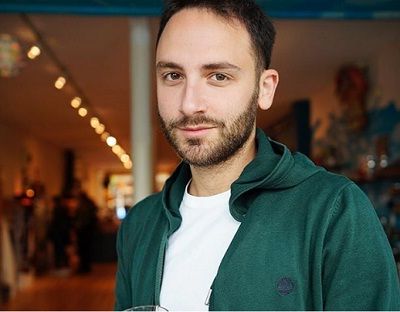 Byron Bernstein (Reckful) Height, Weight, Age, Wife, Biography, Family & More 7 Byron Bernstein Hobbies