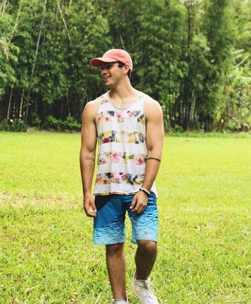Thomas Petrou Height, Weight, Age, Girlfriend, Biography, Affairs & More 13 Thomas Petrou height weight