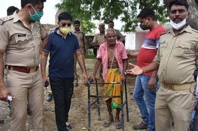 Vikas Dubey (Kanpur Gangster) Age, Wife, Biography, Kids, Family & More 9 Vikas Dubey Father Ramkumar Dubey
