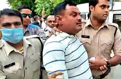 Vikas Dubey (Kanpur Gangster) Age, Wife, Biography, Kids, Family & More 4 Kanpur Gangster, Vikas Dubey arrested by the Madhya Pradesh Police