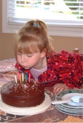 Maddie Phillips Wiki, Age, Height, Weight, Boyfriend, Biography & More 7 Childhood picture of Maddie Phillips