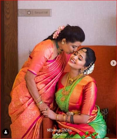 Disha Madan With her mother in law