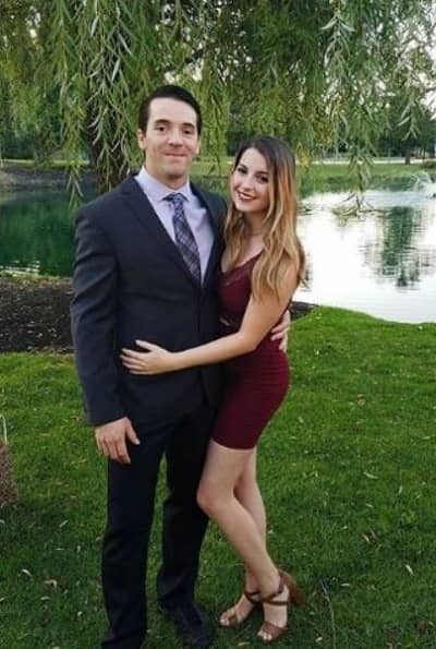 Drew Drechsel Wiki, Age, Wife, Girlfriend, Height, Weight, Biography & More 6 Drew Drechsel photographed alongside his girlfriend April Beckner
