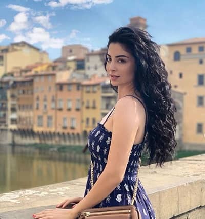 Elwa Saleh (Model) Age, Height, Weight, Boyfriend, Biography & More 17 Elwa Saleh went on a trip to Italy