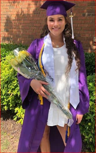 Gracie Haschak Height, Weight, Age, Boyfriend, Biography & More 9 Gracie Haschak at the time of her convocation