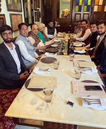 Ishkaran Singh Bhandari Wiki, Age Wife, Family, Biography & More 11 Ishkaran Singh Bhandari having lunch with Dr Subramanian Swamy and office interns