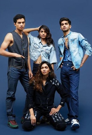 Jameela Calcuttawala Wiki, Age, Height, Weight, Boyfriend, Biography & More 13 Jameela Calcuttawala at the modeling shoot of a denim product