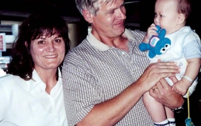Jane Laut Wiki (Dave Laut's Wife) Age, Children, Biography & More 5 Jane Laut with husband Dave Laut & son Michael Laut