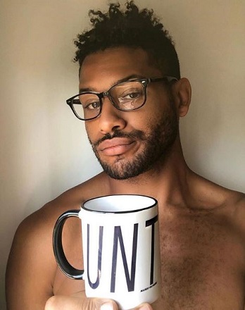 Jeffrey Bowyer-Chapman Height, Weight, Age, Gay Partner, Biography & More 16 Jeffrey Bowyer-Chapman facts