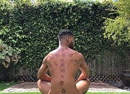 Jeffrey Bowyer-Chapman Height, Weight, Age, Gay Partner, Biography & More 5 Jeffrey Bowyer-Chapman tattoos