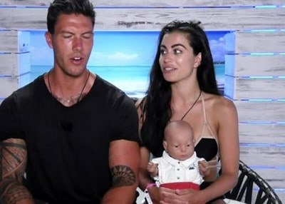 Katie Salmon Wiki, Age, Husband, Boyfriend, Height, Weight, Biography & More 6 Katie Salmon with her former boyfriend Adam Maxted