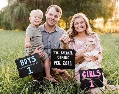 Kendra Duggar Wiki, Age (Joseph Duggar's Wife) Biography, Kids & More 2 Kendra Duggar shared the good news of expecting the third baby