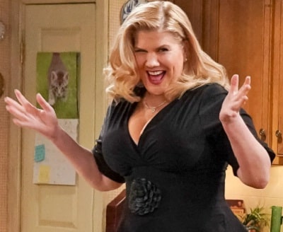 Julie Herschede Wiki, Age (Kristen Johnston's Sister) Biography, Death & More 5 Kristen Johnston Career