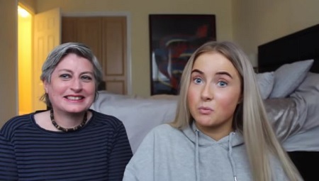 Kristen Scott Wiki (TikTok Star) Age, Height, Weight, Boyfriend, Biography & More 4 Kristen Scott with her mom