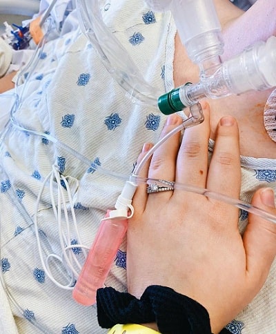 Landon Clifford Wiki (YouTuber) Age, Death, Girlfriend, Biography & More 2 Landon Clifford & his better half Camryn Clifford in the hospital