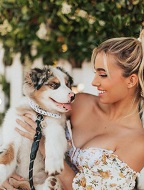 Lexi Hensler Height, Weight, Age, Husband, Boyfriend, Biography & More 4 Lexi Hensler with her pet dog