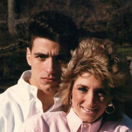 Marc D'Amelio with his sister Mimi Perrott