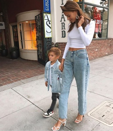 Roland Mary Wiki, Age, Wife, Net worth, Biography, Affairs & More 8 Nicole Poturalski with her son Emil
