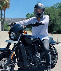 Ricardo Hurtado Height, Weight, Age, Girlfriend, Biography & More 4 Ricardo Hurtado owns Harley Davidson Bike