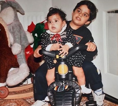 Ritu Arya Wiki, Age, Height, Weight, Boyfriend, Biography & More 12 Ritu Arya's brother Romi Arya