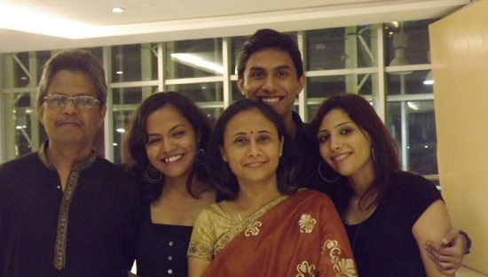 Ritwik Bhowmik Height, Weight, Age, Wife, Girlfriend, Biography & More 21 Ritwik Bhowmik with family