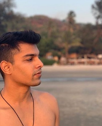 Showik Chakraborty Wiki, Age (Rhea Chakraborty's Brother) Biography & More 8 Showik Chakraborty facts