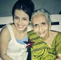 Shrenu Parikh Height, Weight, Age, Husband, Boyfriend, Biography & More 8 Shrenu Parikh grandmother