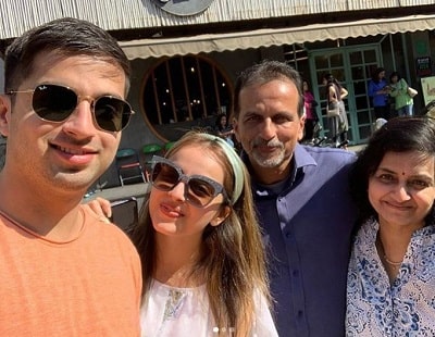 Shrenu Parikh Height, Weight, Age, Husband, Boyfriend, Biography & More 19 Shrenu Parikh photographed with her parents Harish Parikh & Smita Parikh and sibling Shubham Parikh