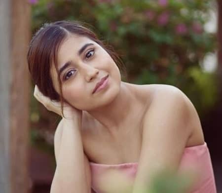 Shweta Tripathi Wiki