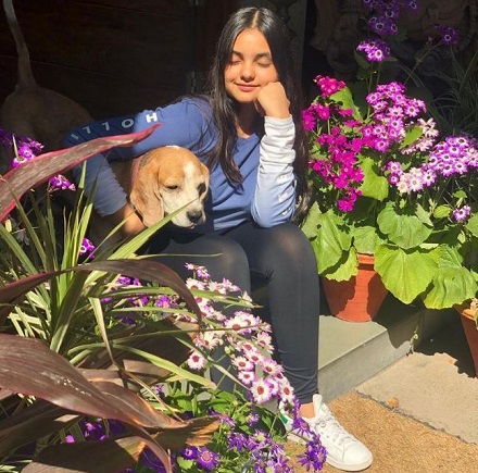 Simar Dugal Wiki (Designer) Age, Husband, Biography, Family & More 7 Simar Dugal's daughter Nyrah Dugal