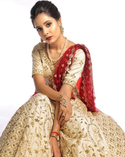 Tripti Shankhdhar HD images