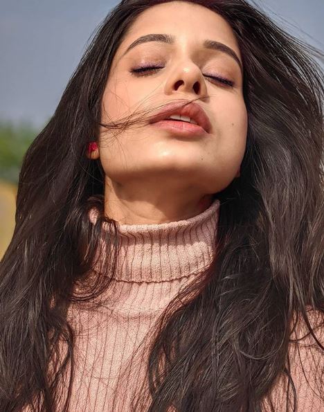 Tripti Shankhdhar HD photos