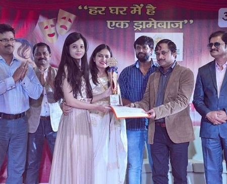 Tripti Shankhdhar Wiki (Actress) Age, Boyfriend, Height, Weight, Biography & More 14 Tripti Shankhdhar honored by Yogesh Tripathi