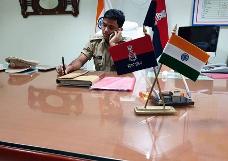 Vinay Tiwari (IPS) Wiki, Age, Wife, Biography, Salary, Family & More 7 IPS Vinay Tiwari