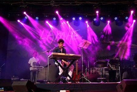 Yashraj Mukhate Wiki (Music Producer) Age, Girlfriend, Height, Weight, Biography & More 15 Yashraj Mukhate at his first music concert