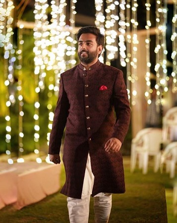 Yashraj Mukhate Wiki (Music Producer) Age, Girlfriend, Height, Weight, Biography & More 7 Yashraj Mukhate physical stats