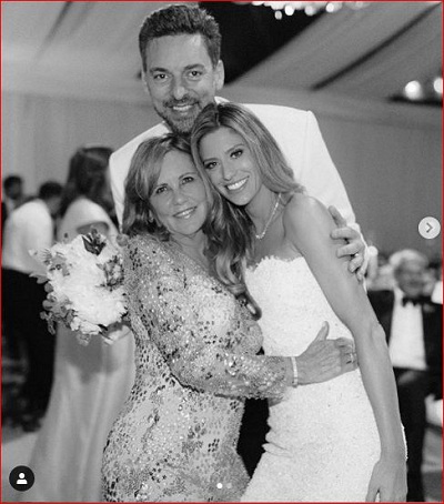 Catherine McDonnell Wiki, Age (Pau Gasol's Wife) Children, Biography & More 7 Catherine McDonnell with her husband Pau Gasol