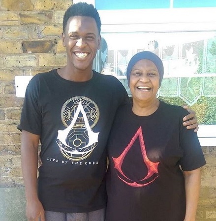 Abubakar Salim Age, Height, Weight, Wife, Family, Biography & Facts 6 Abubakar Salim with his mother Rukiya Salim