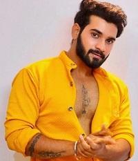 Akhil Sarthak (Bigg Boss) Wiki, Age, Wife, Girlfriend, Height, Weight & Biography 4 Akhil Sarthak has two tattoos inked on his chest and wrist