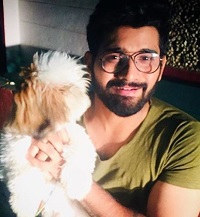 Akhil Sarthak (Bigg Boss) Wiki, Age, Wife, Girlfriend, Height, Weight & Biography 7 Akhil Sarthak's pet dog Kenzzy
