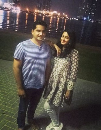 Anjum Farooki Wiki, Age, Husband, Height, Weight, Biography & More 9 Anjum Farooki with her brother
