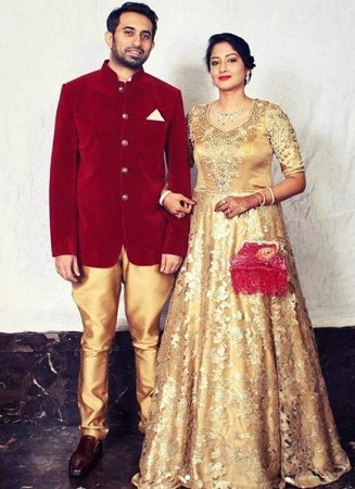Anjum Farooki Wiki, Age, Husband, Height, Weight, Biography & More 12 Anjum Farooki with her husband Saqib Sayed