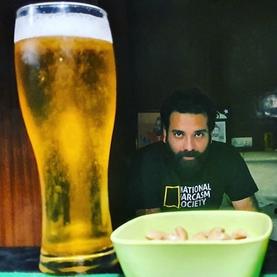 Anubhav Singh Bassi Wiki (Comedian) Age, Height, Weight, Wife, Biography & More 10 Anubhav Singh Bassi drinks alcohol