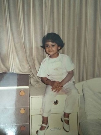 Anjum Farooki Wiki, Age, Husband, Height, Weight, Biography & More 7 Childhood picture of Anjum Farooki