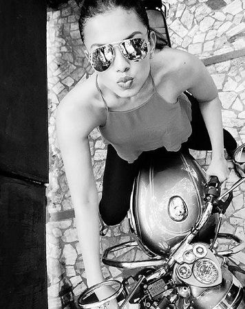 Dimple Paul (Paula) Wiki, Age, Boyfriend, Height, Weight, Biography & Facts 17 Dimple Paul loves bike riding