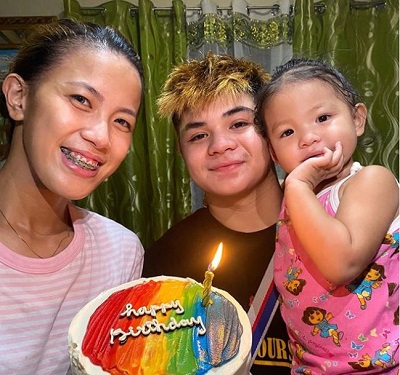 Ej Laure Height, Weight, Age, Husband, Boyfriend, Biography & More 16 Ej Laure Personal life, Husband & Kids