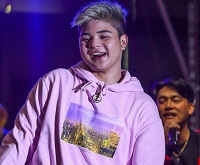Ej Laure Height, Weight, Age, Husband, Boyfriend, Biography & More 3 Ej Laure husband Bugoy Carino