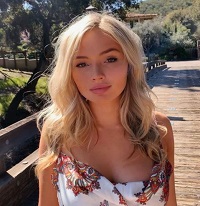 Emily Alyn Lind - Age, Height, Weight, Boyfriend, Biography, Family & Facts 8 Emily Alyn Lind elder sister Natalie Alyn Lind